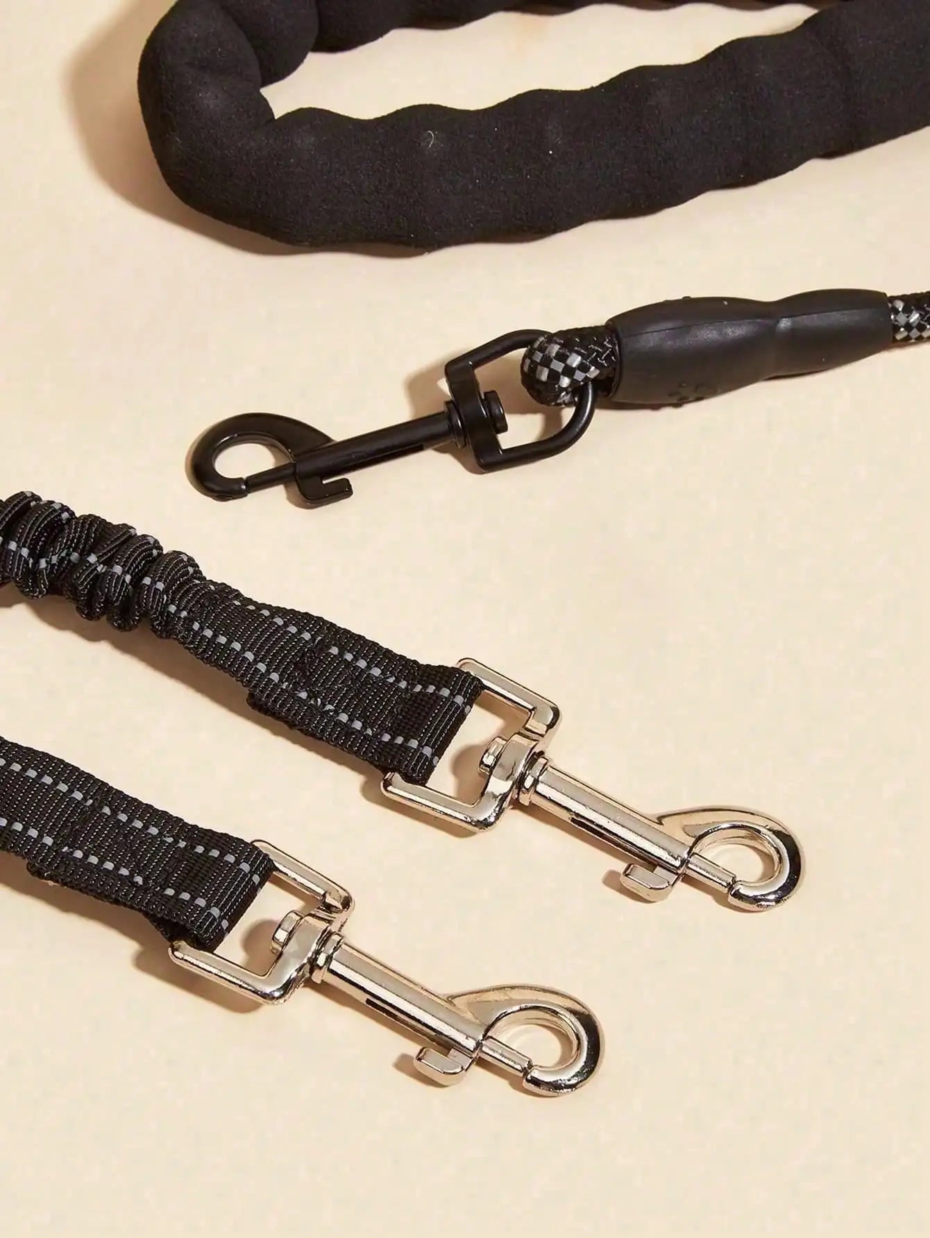Retractable Dog Leash With Reflective Strip Outdoor Pet Walking Leash